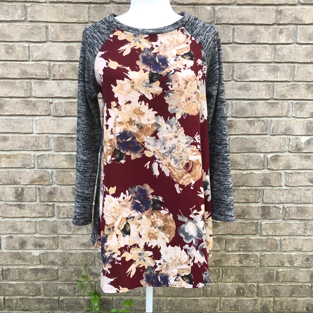 Éloges: floral tunic top - Picture 1 of 10